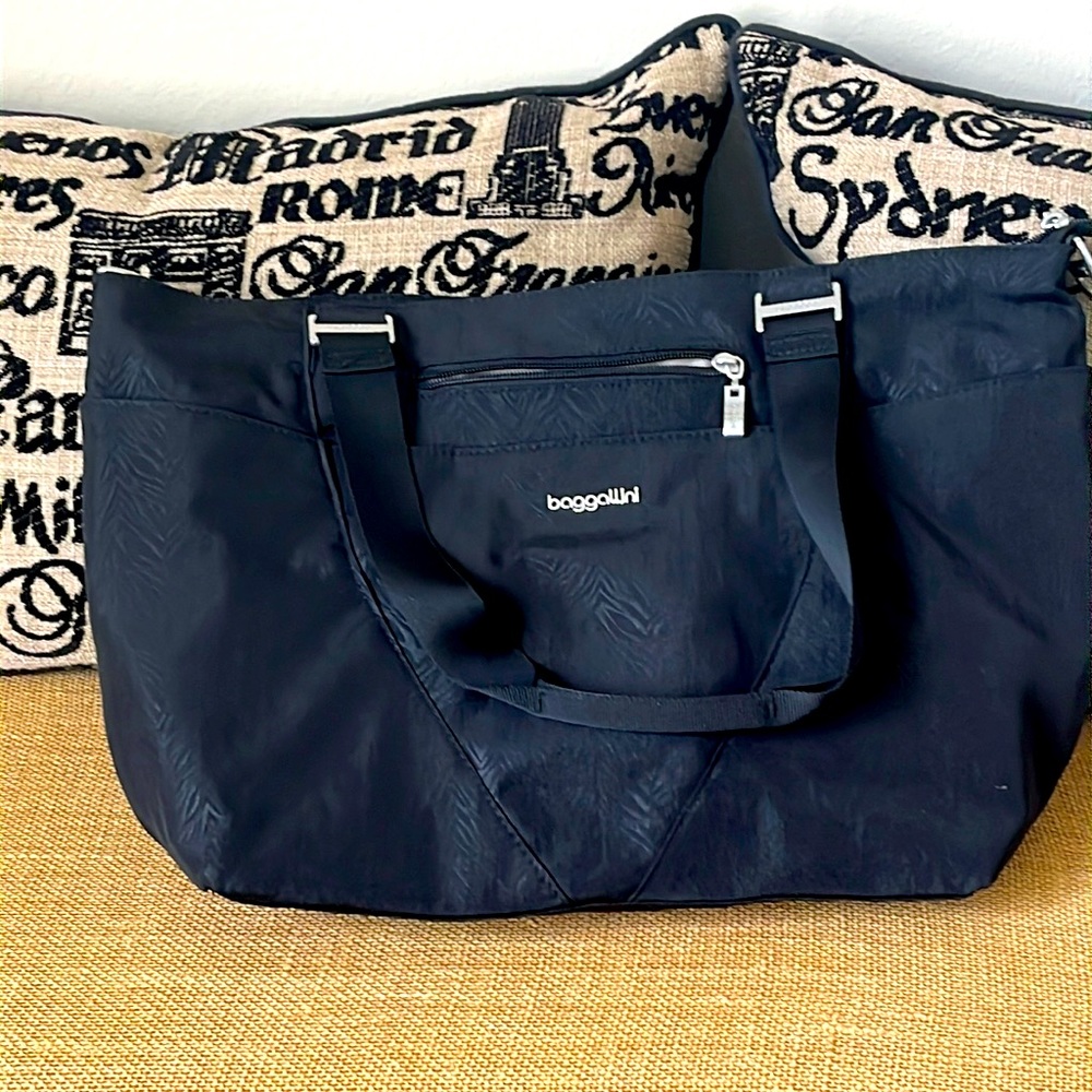 baggallini Tote